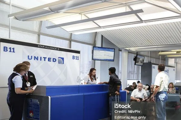 airport LED lighting (1)