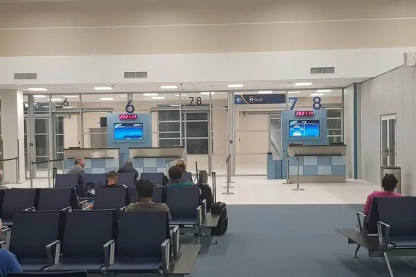 airport lighting (11)